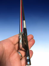 Load image into Gallery viewer, Spectrum Trio Bow - Violin 4/4