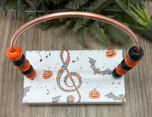 Load image into Gallery viewer, Halloween Treble Clef Bead Counter

