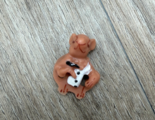 Load image into Gallery viewer, Moustro Violin Mute
