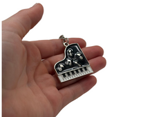 Load image into Gallery viewer, Piano Hearts Key Chain
