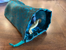 Load image into Gallery viewer, Pure Mulberry Silk Should Rest Bag - Emerald Nocturne
