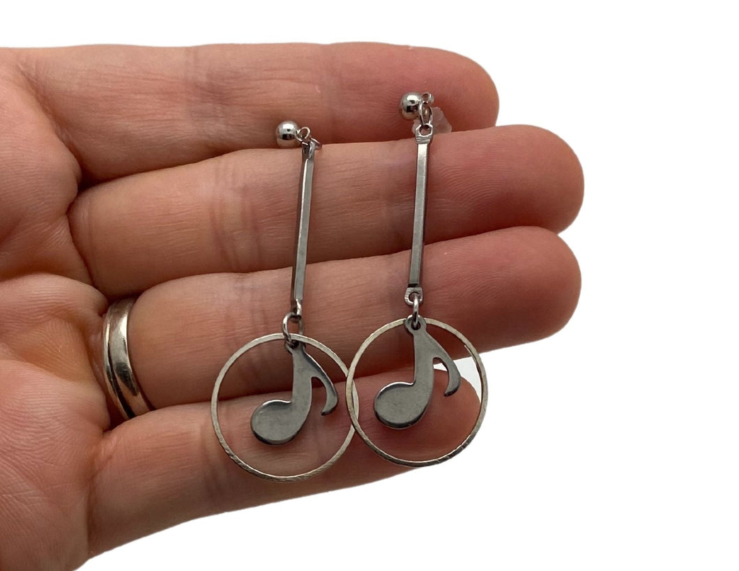 Large Drop Eighth Note Circle Earrings